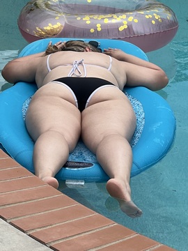 In the pool today photo 16
